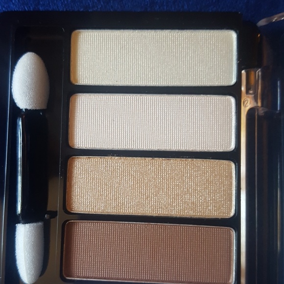 New 12 different eyeshadows in one - Picture 2 of 4